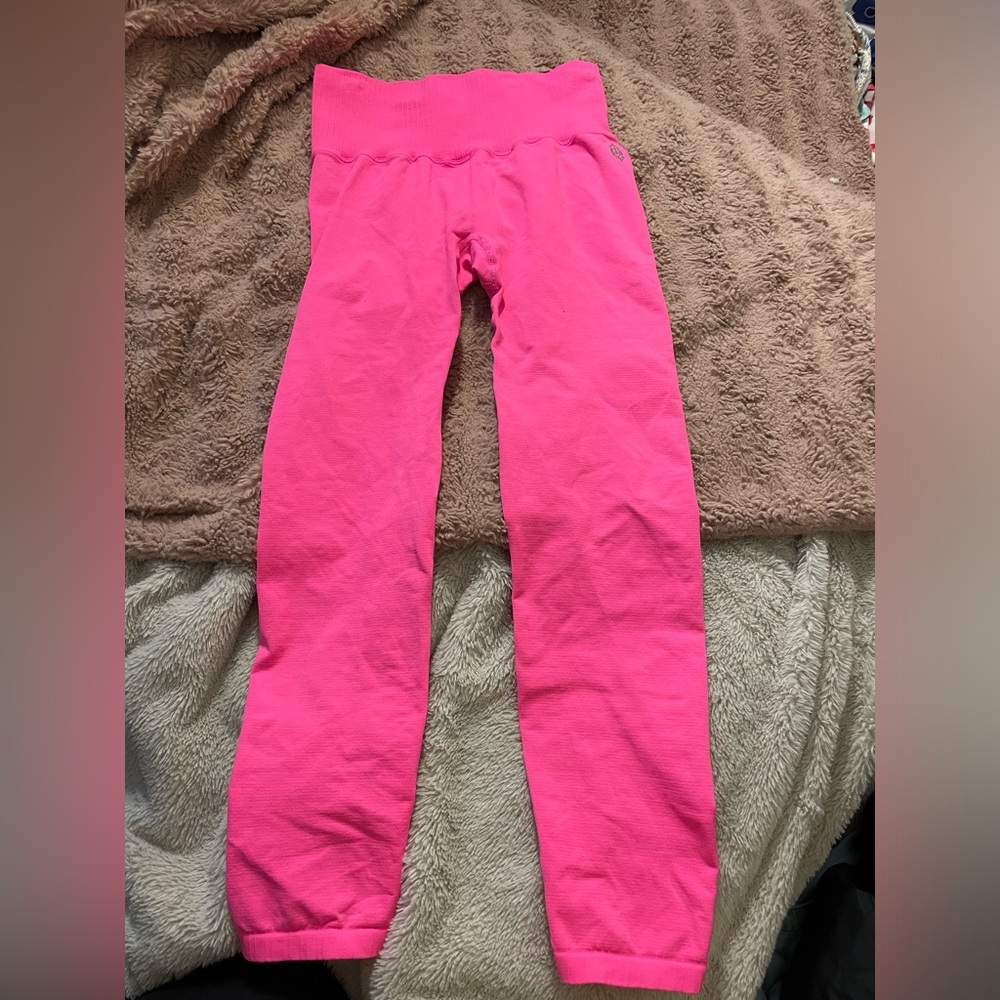 EUC Free People Movement Hot Pink Athletic Leggings
